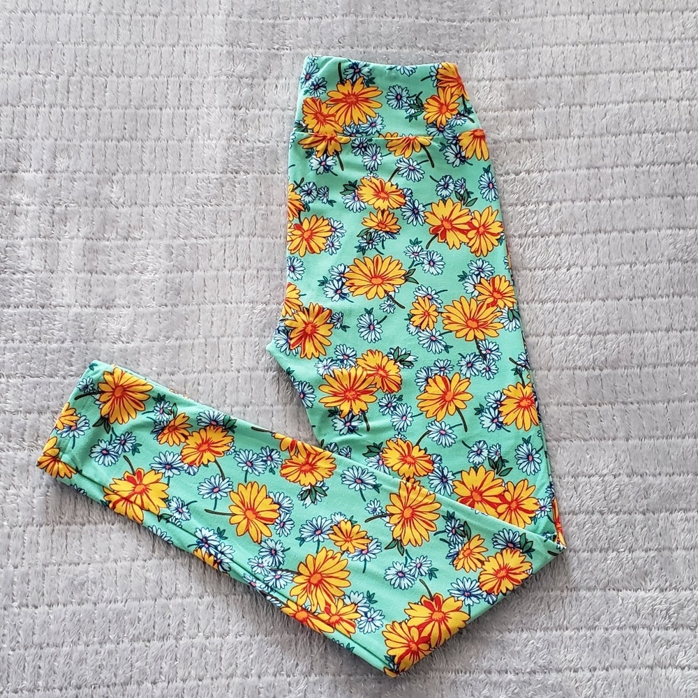 🌼NWOT LULAROE OS Leggings🌼